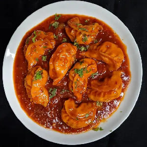 Veggies Chilli Gravy Momos